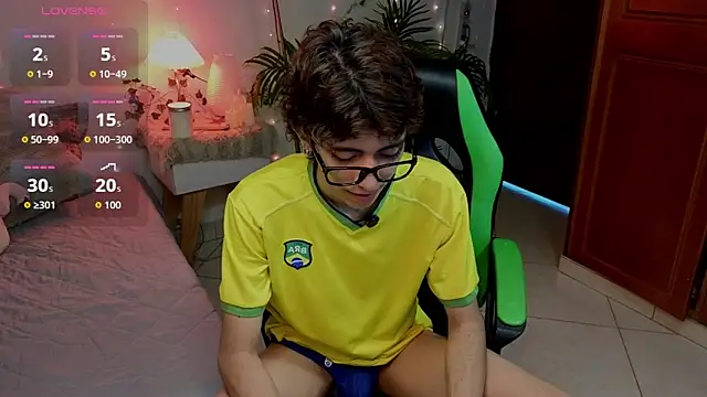 Show modela Matty_Sparkk na web-kameri
