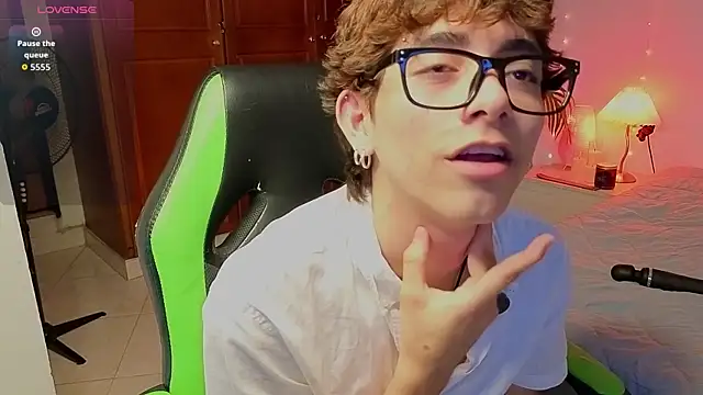 הופעת וובקאם של Matty_Sparkk