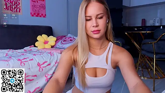 צ'אט XXX בשידור חי של cassiemurr_