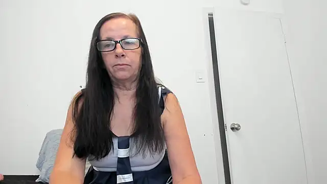 VerySassyPeachGoddess' Webcam Show