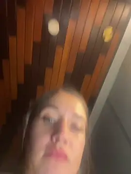 Webkamerová show baadievino