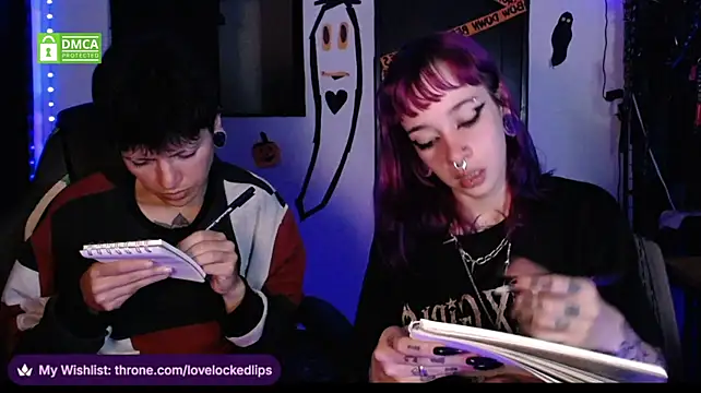 הופעת וובקאם של lovelockedlips