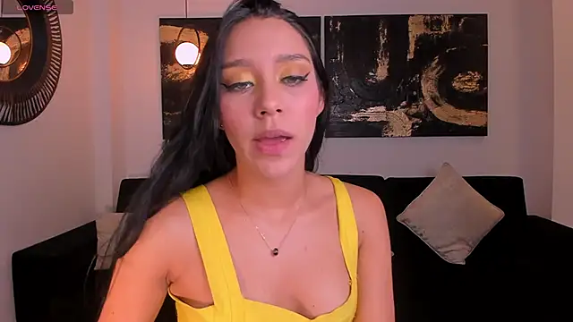 دردشة AmaliaCrus الجنسية المباشرة