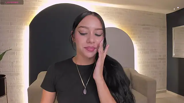 XXX chat uživo modela AmaliaCrus