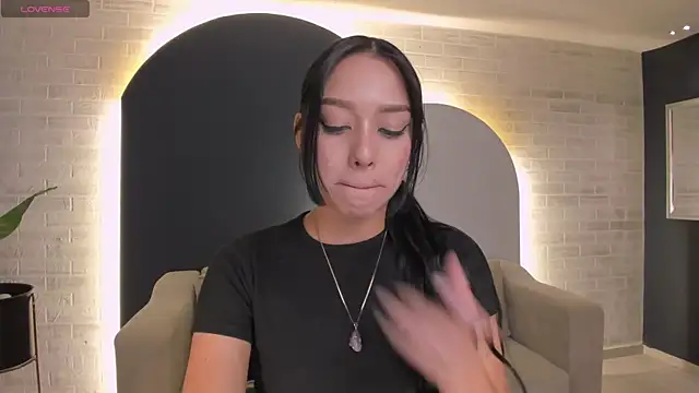 צ'אט XXX בשידור חי של AmaliaCrus