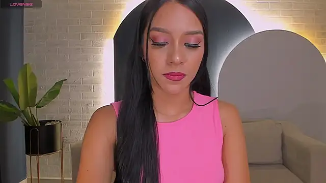 دردشة AmaliaCrus الجنسية المباشرة