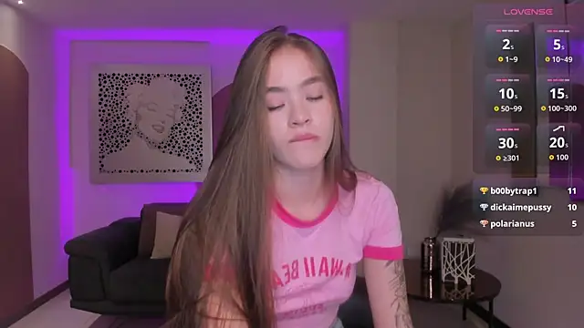 XXX chat uživo modela MaiaCollins
