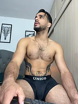 Pokazy przed kamerką – Maximiliano_ford
