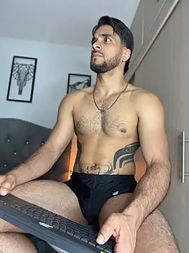 Show modela Maximiliano_ford na web-kameri