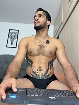 Maximiliano_ford's Webcam Show