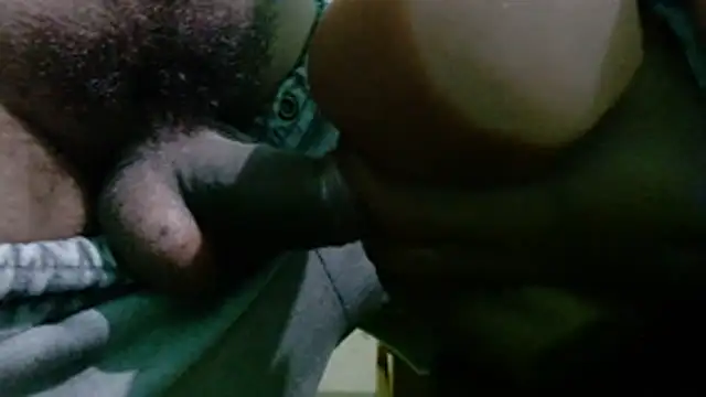 paulo666k: διαδικτυακό σόου στην κάμερα