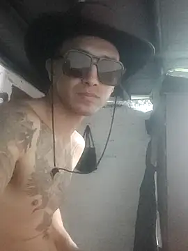 Yeisonfeli webcam show