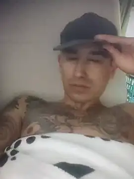 Yeisonfeli webkamerás műsora