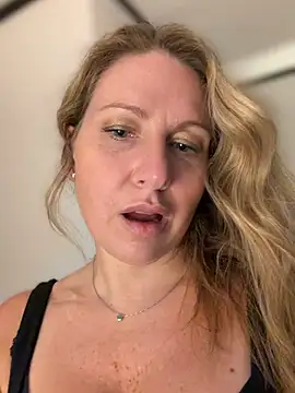sophiasloane ওয়েবক্যাম শো