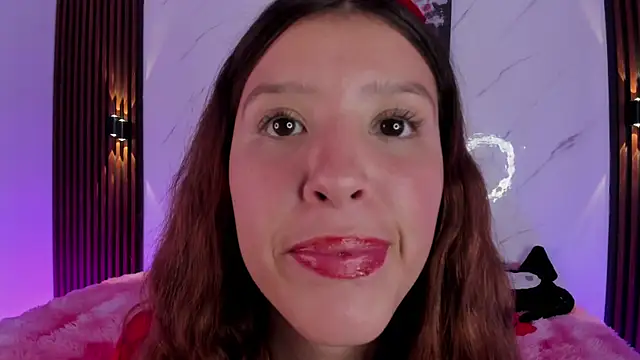 Sofi_cutiee Adlı Modelin Canlı XXX Sohbeti