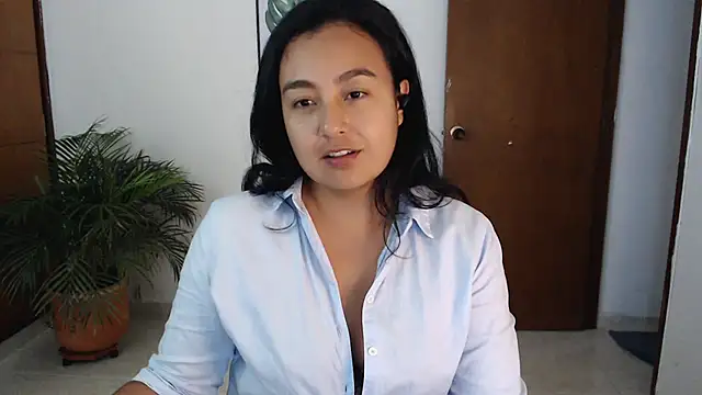 AnaOnline 现场XXX聊天