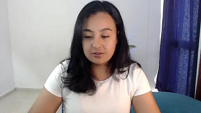 AnaOnline's Live XXX Chat