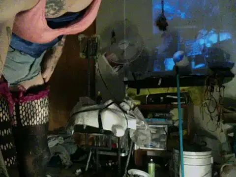 000upskirt000 Show in webcam