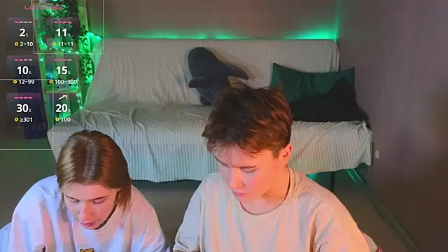 two_gerls_here Webcam-Show