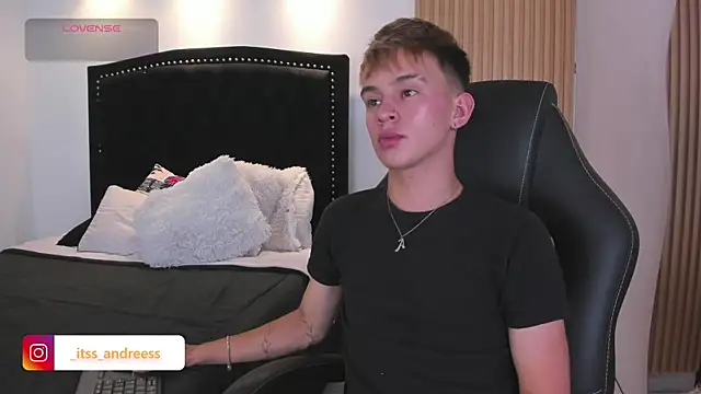 LiamWildx20 网络视讯表演