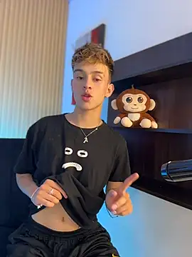 LiamWildx20 Adlı Modelin Web Kamerası Şovu