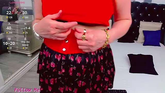 SuzzySun's Live XXX Chat