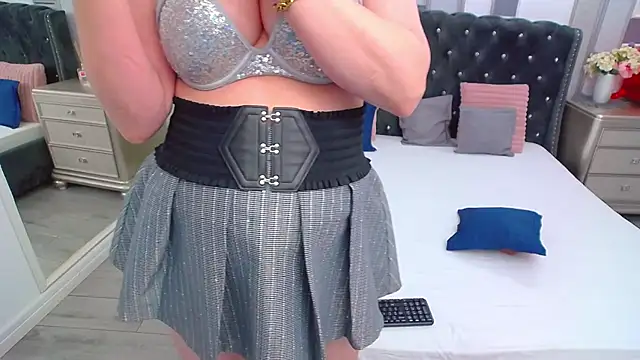 SuzzySun Webcam-Show
