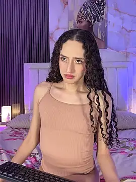 pinky_peach's Webcam Show