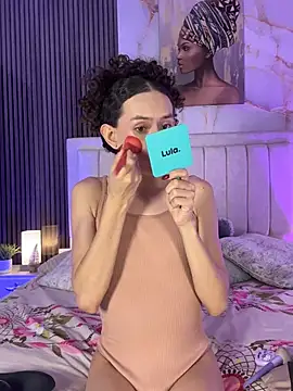 pinky_peach Webcam show
