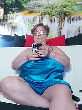 Živá chatovací místnost QueenPammy1