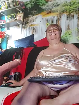 QueenPammy1 élő XXX-chatje