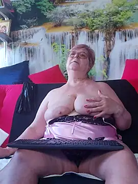 QueenPammy1 Live XXX-chat