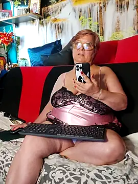 Chat XXX en directo de QueenPammy1