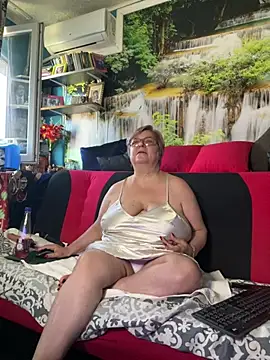 QueenPammy1 Live XXX-Chat