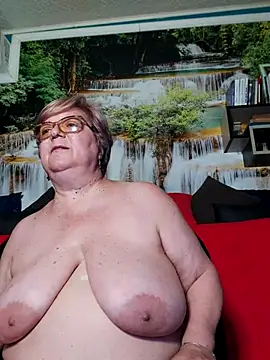 QueenPammy1's Live XXX Chat
