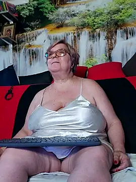 QueenPammy1: απευθείας συνομιλία ΧΧΧ