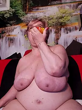 QueenPammy1 Live XXX-Chat