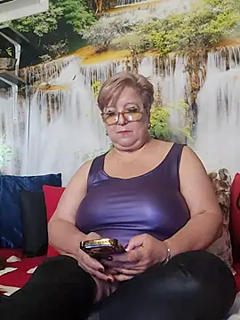 QueenPammy1's Live XXX Chat
