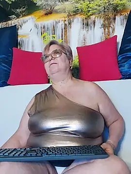 QueenPammy1's Live XXX Chat