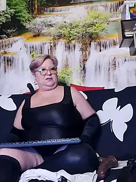 QueenPammy1's Live XXX Chat
