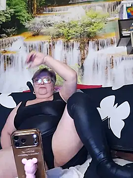 Czat XXX na żywo – QueenPammy1