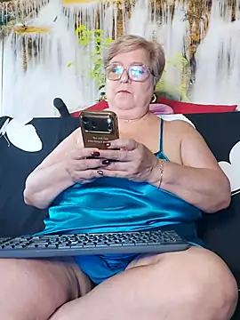 QueenPammy1 – Live XXX-chat