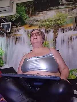 دردشة QueenPammy1 الجنسية المباشرة