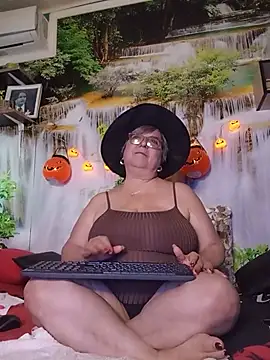 QueenPammy1's Webcam Show