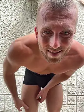 Show modela trainwithme na web-kameri