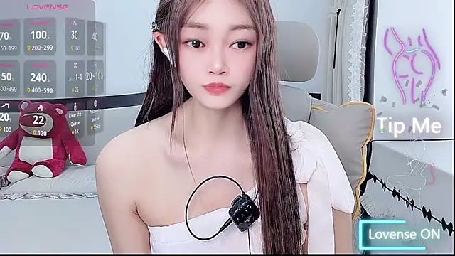 susu66888 网络视讯表演