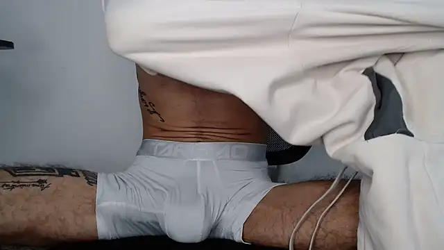 Webkamerová show bigdick_monster1