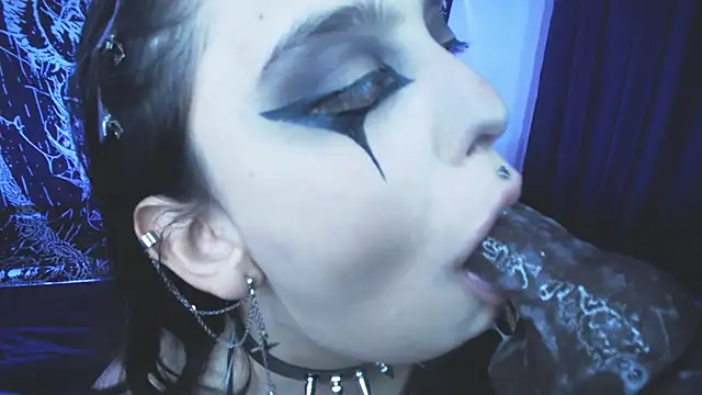 mikaskullcs' Live XXX Chat