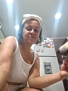 Amadamilf1980 Webcam show