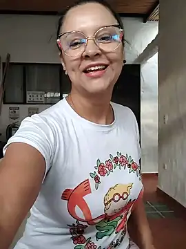 Amadamilf1980's Webcam Show